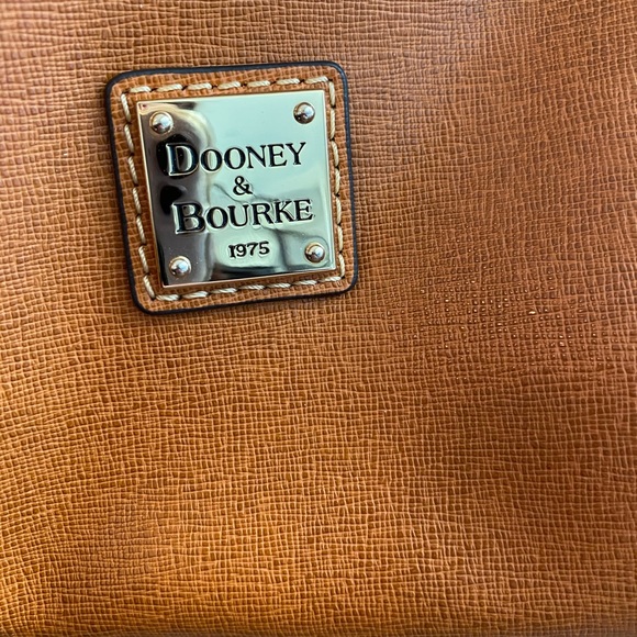 Dooney & bourke - Picture 6 of 7